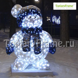Световая фигура «Снеговик» для новогоднего украшения улиц, с защитой IP65, высота 2 м. 2018 г.