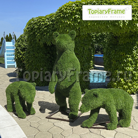 Топиарий «Три медведя» , искусственный газон, 2022г.